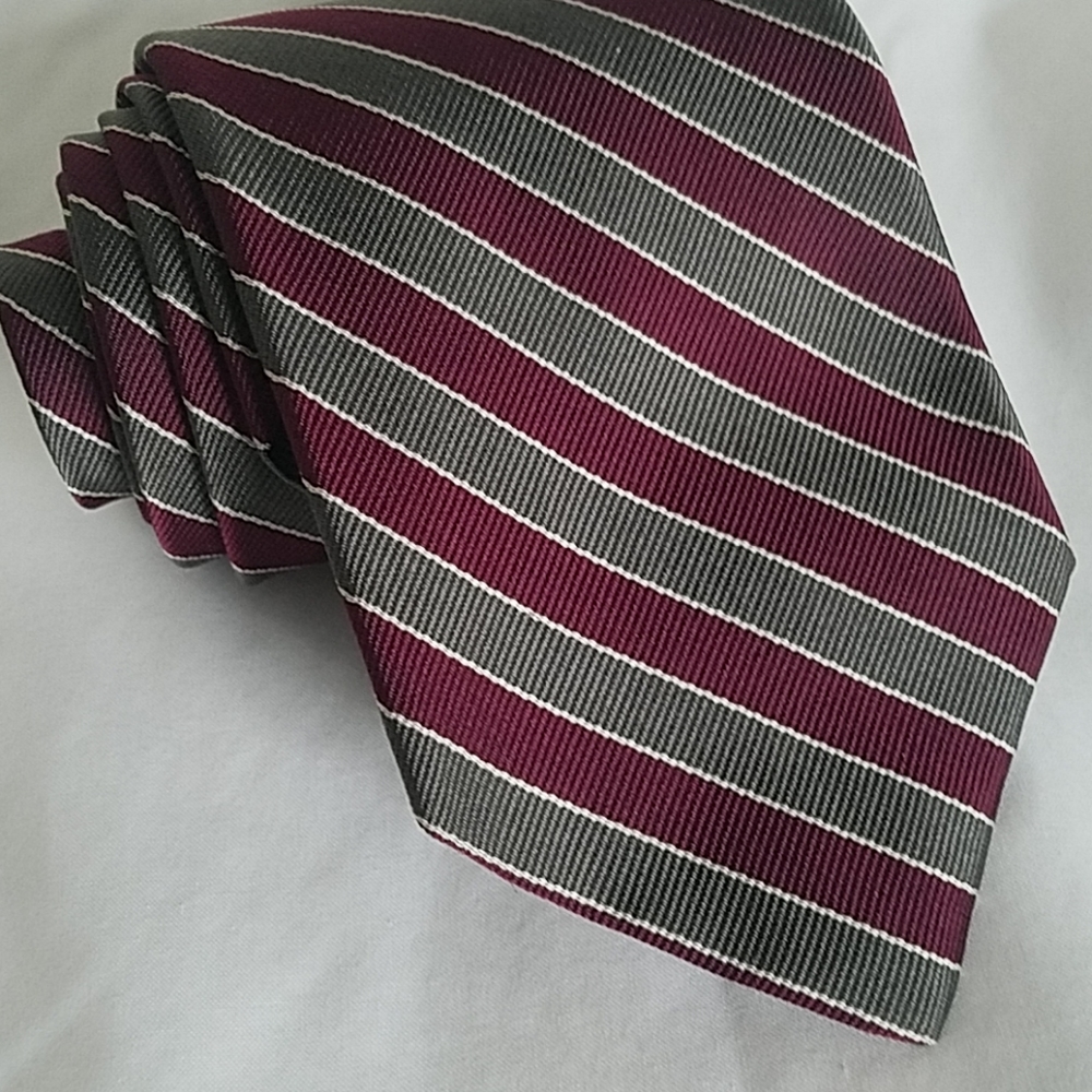 🇺🇸Jos. A. Bank tie